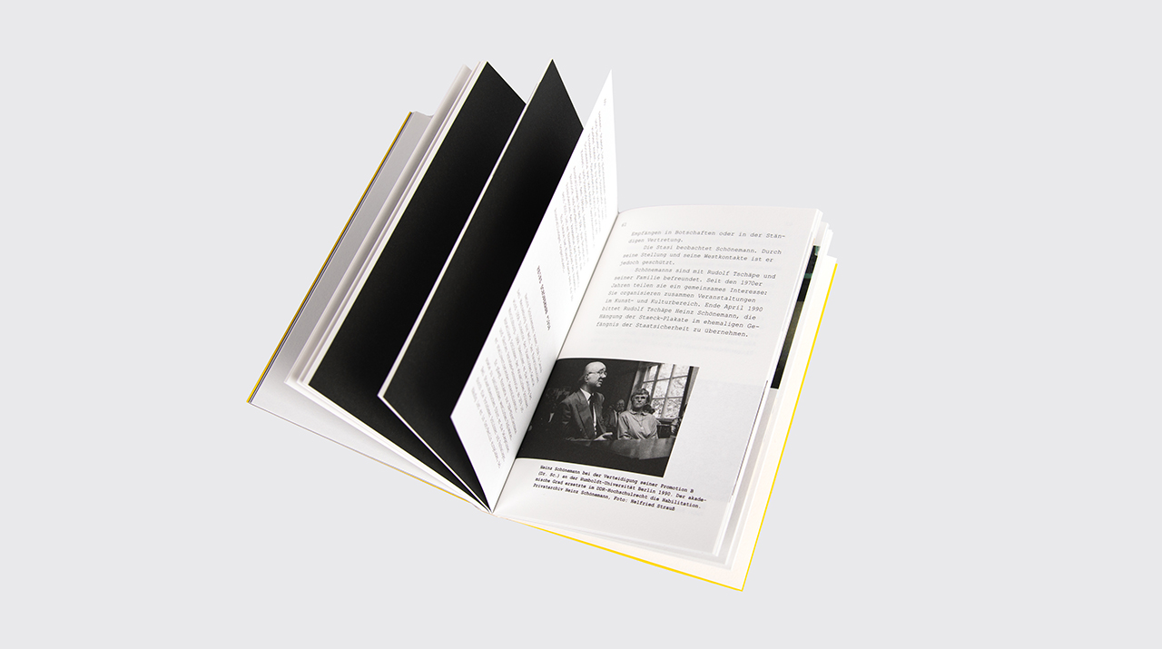  Johanna Unterberg,  Ausstellungspublikation Klaus Staeck